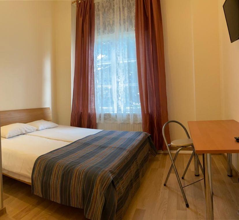 Aquamarine Hotel - Lauluvaeljak 塔林 外观 照片