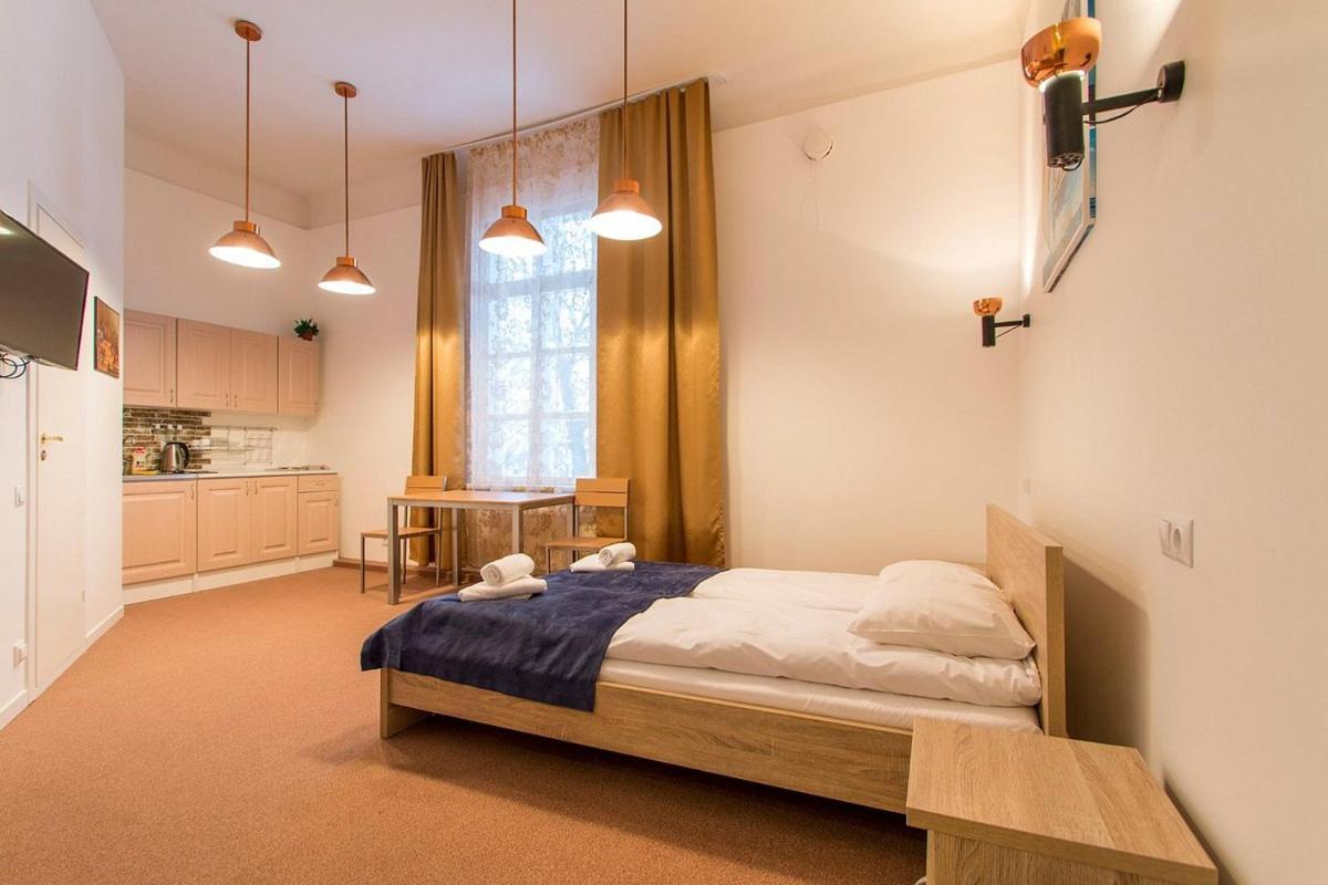 Aquamarine Hotel - Lauluvaeljak 塔林 外观 照片